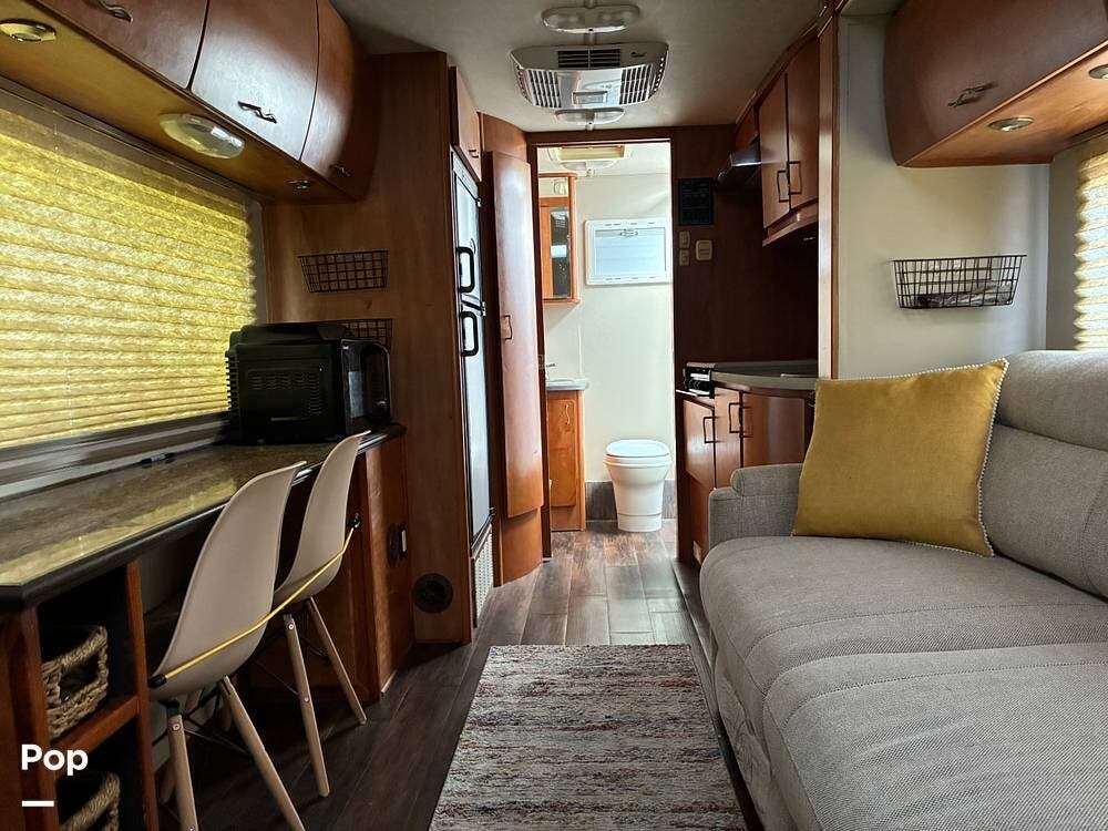 2007 Gulf Stream Vista Cruiser Mini 4230 - Used Class C For Sale by Pop RVs in Oakland, California features Slideout, Leveling Jacks, Awning, Generator, Air Conditioning