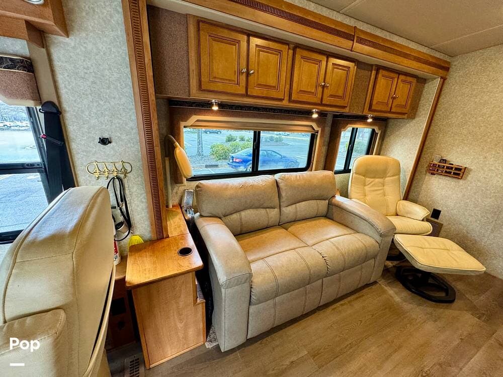2010 Journey Express 34Y by Winnebago from Pop RVs in Gastonia, North Carolina