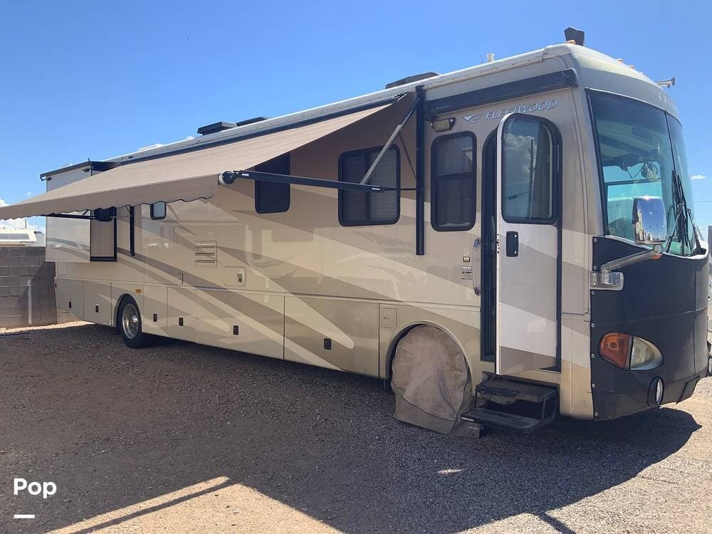 2006 Fleetwood Excursion 39V - Used Diesel Pusher For Sale by Pop RVs in San Tan Valley, Arizona features Air Conditioning, Leveling Jacks, Slideout, Generator