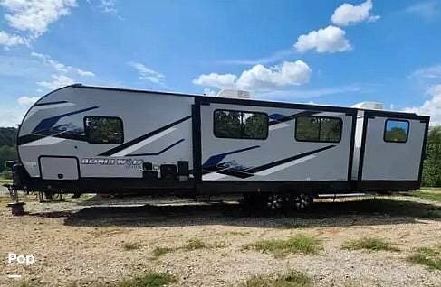 2023 Cherokee Alpha Wolf 33BH - Used Travel Trailer For Sale by Pop RVs in Summertown, Tennessee features Slideout, Leveling Jacks, Awning, Air Conditioning