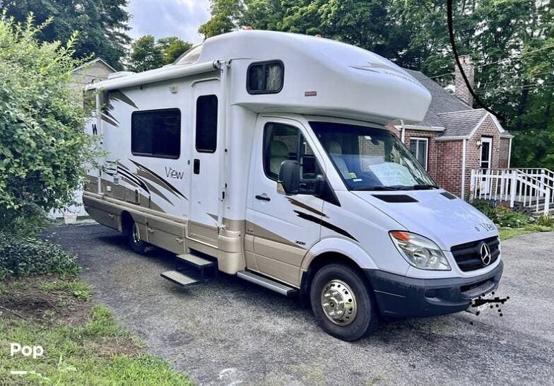 2011 View 24K by Winnebago from Pop RVs in Newburgh, New York