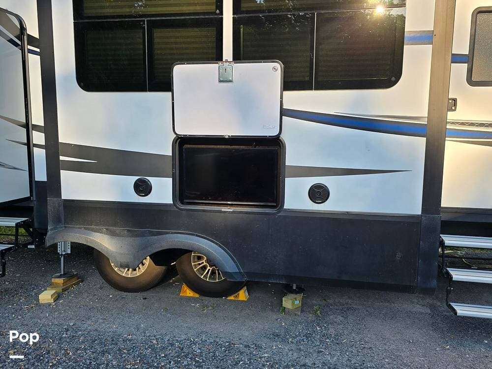 Used 2017 Grand Design Momentum 328M available in Esperance, New York