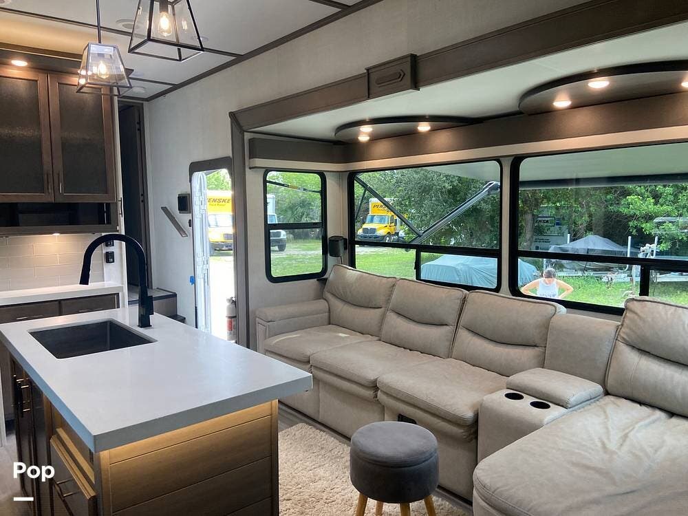 2023 Solitude 3740BH-R by Grand Design from Pop RVs in Stuart, Florida