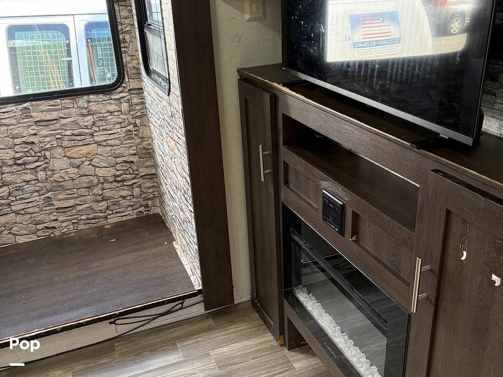 Used 2020 Forest River Wildwood X-Lite 263BHXL available in Falling Waters, West Virginia