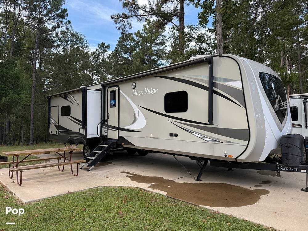 2021 Mesa Ridge 322RLS by Highland Ridge from Pop RVs in Tyler, Texas