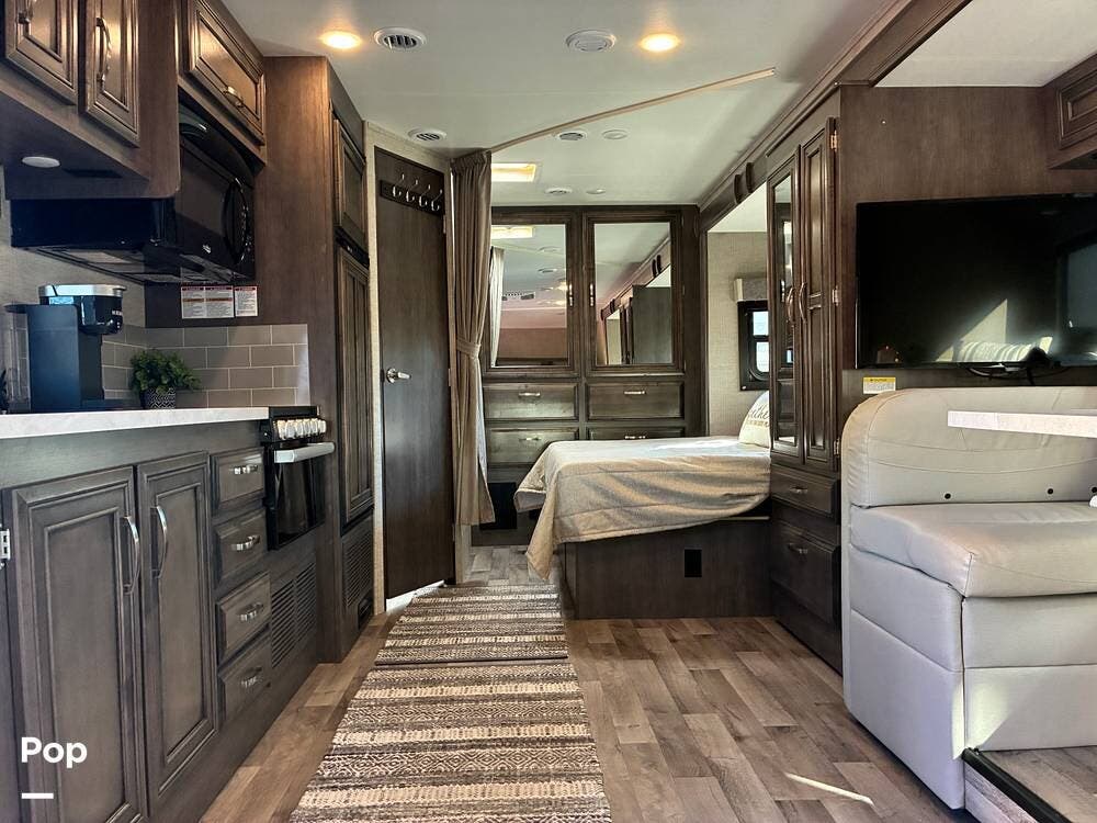 2023 Jayco Redhawk 24B - Used Class C For Sale by Pop RVs in Castro Valley, California features Slideout, Generator, Awning, Air Conditioning, Leveling Jacks