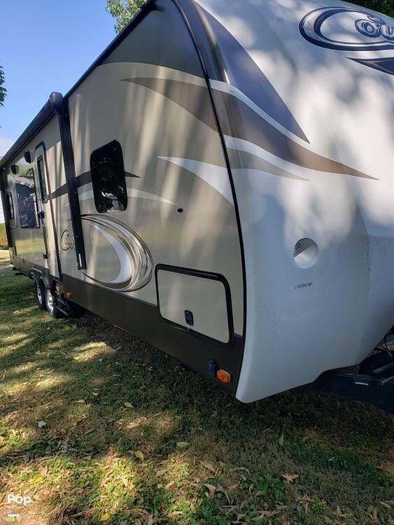 2018 Keystone Cougar 29RKSWE - Used Travel Trailer For Sale by Pop RVs in Centerville, Indiana features Slideout, Air Conditioning, Awning