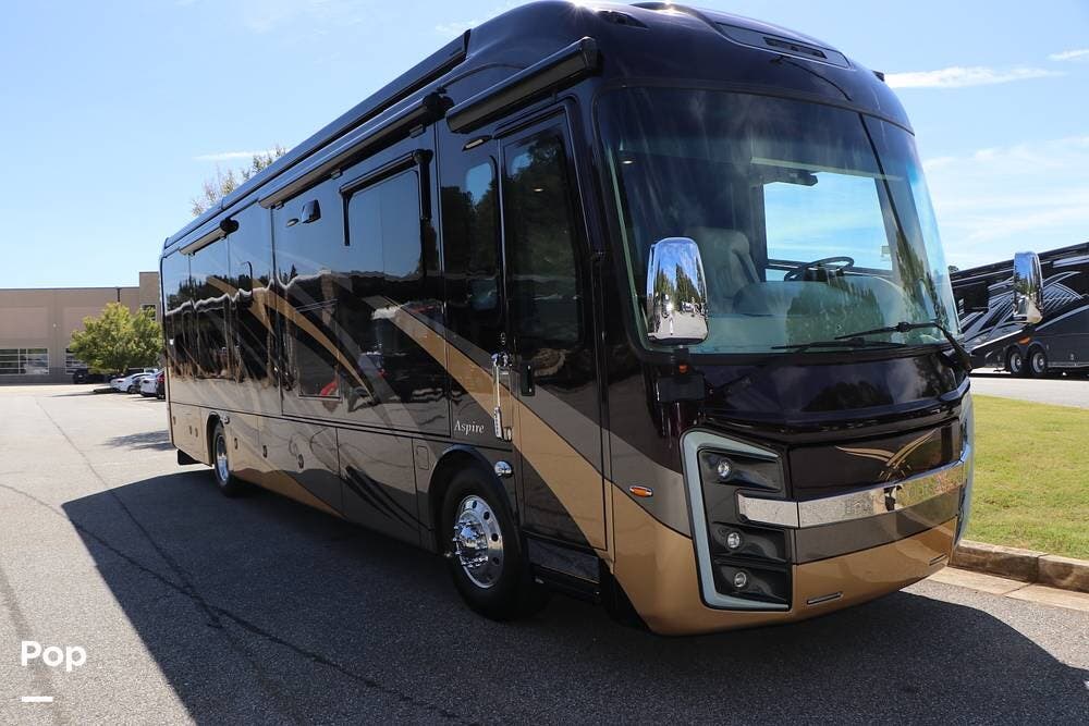 2017 Entegra Coach Aspire 40P - Used Diesel Pusher For Sale by Pop RVs in Lawrenceville, Georgia features Leveling Jacks, Air Conditioning, Generator, Awning, Slideout