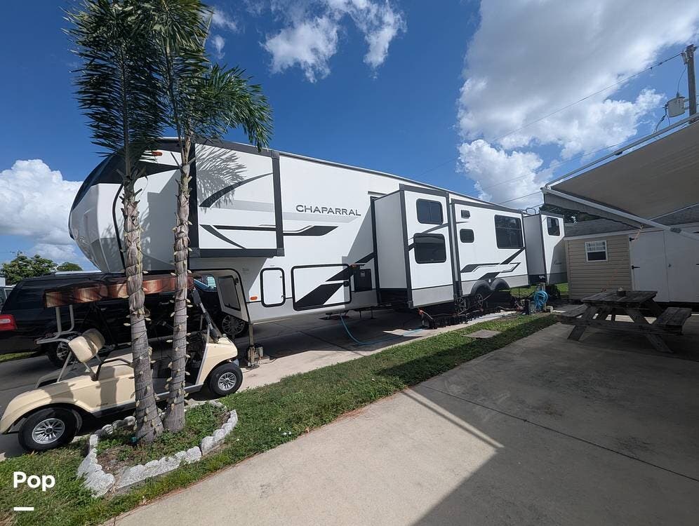 2023 Coachmen Chaparral 373MBRB - Used Fifth Wheel For Sale by Pop RVs in Bradenton, Florida features Leveling Jacks, Awning, Slideout, Air Conditioning