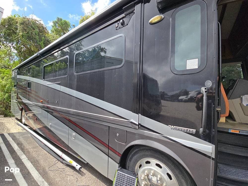 2018 Winnebago Forza 38 W - Used Diesel Pusher For Sale by Pop RVs in Tampa, Florida features Air Conditioning, Slideout, Generator