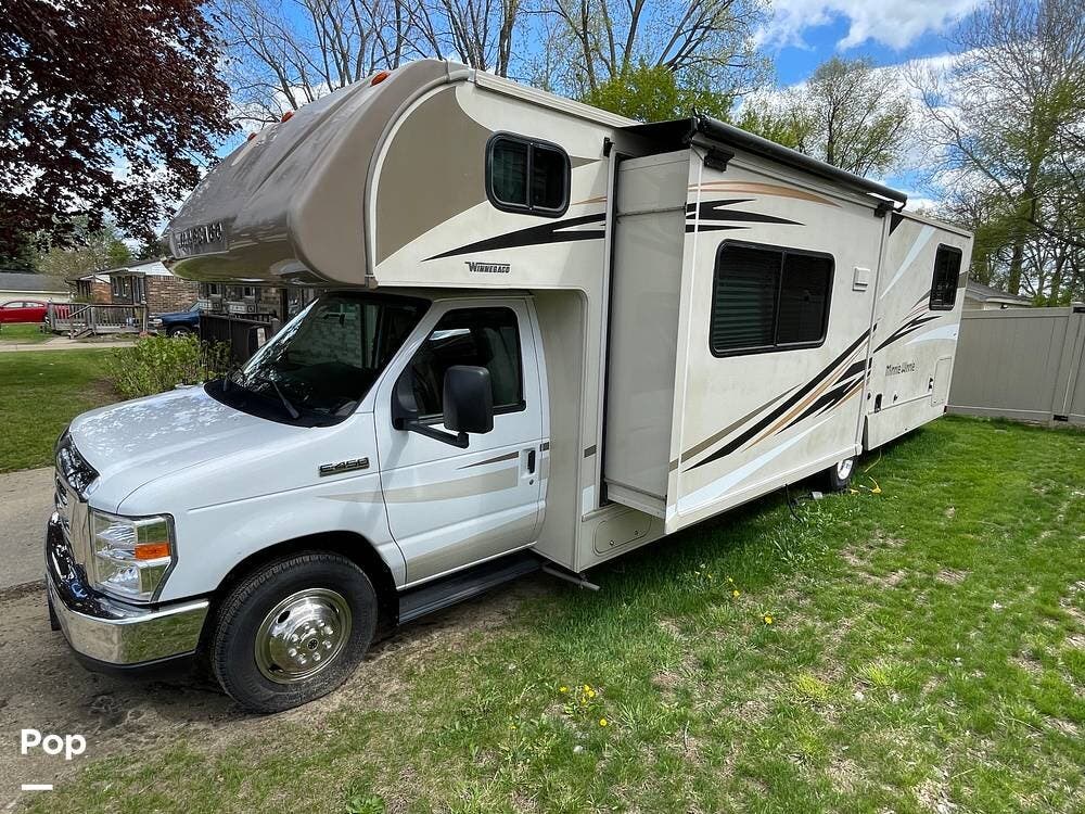 Used 2018 Winnebago Minnie Winnie 31D available in Livonia, Michigan