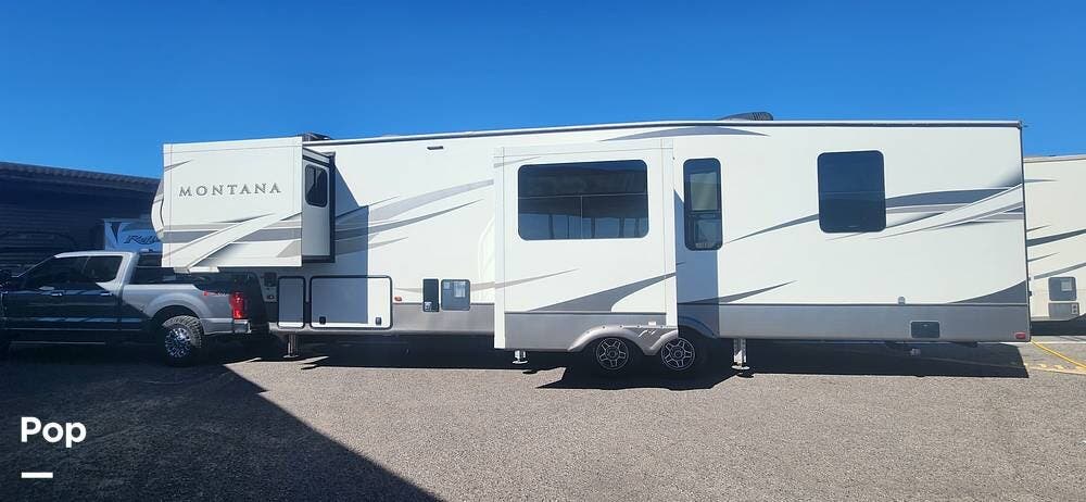 2020 Keystone Montana 3700LK - Used Fifth Wheel For Sale by Pop RVs in Boulder City, Nevada features Awning, Slideout, Air Conditioning