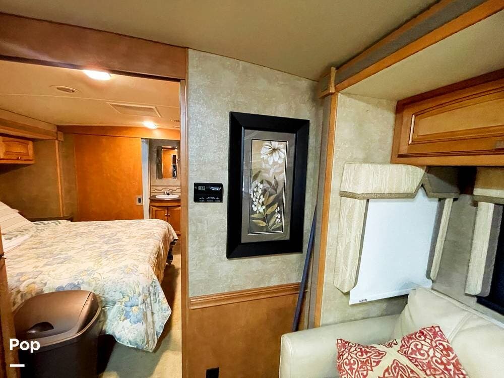 2013 Vista 35F by Winnebago from Pop RVs in Charlotte, North Carolina