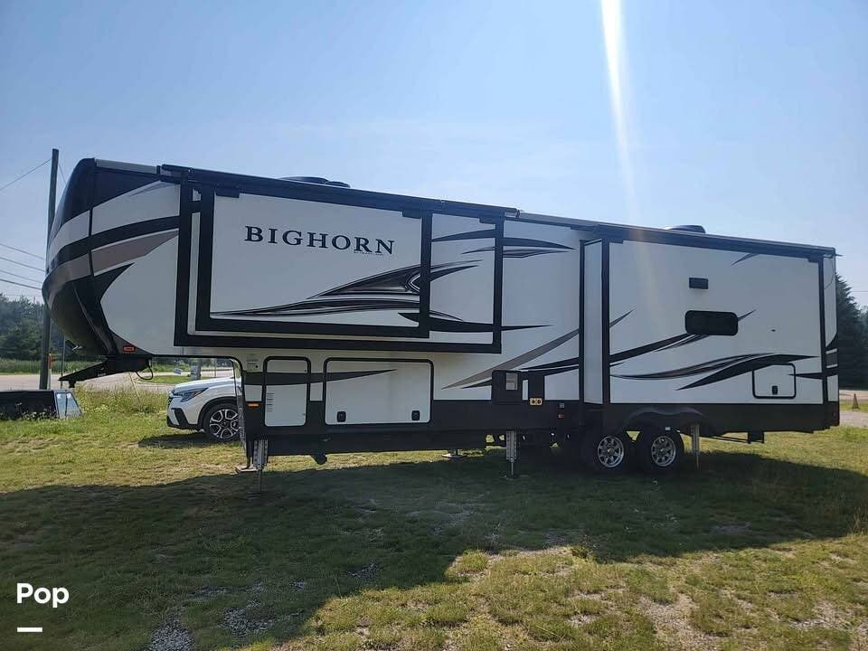 2021 Bighorn BH 3375SS by Heartland from Pop RVs in Onaway, Michigan