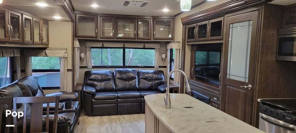 2017 Grand Design Solitude 369RL - Used Fifth Wheel For Sale by Pop RVs in Cottonwood, California features Slideout, Air Conditioning, Leveling Jacks, Awning