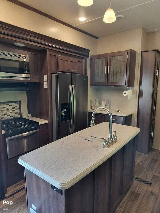 2018 Volante 3601LF by CrossRoads from Pop RVs in Poughkeepsie, New York
