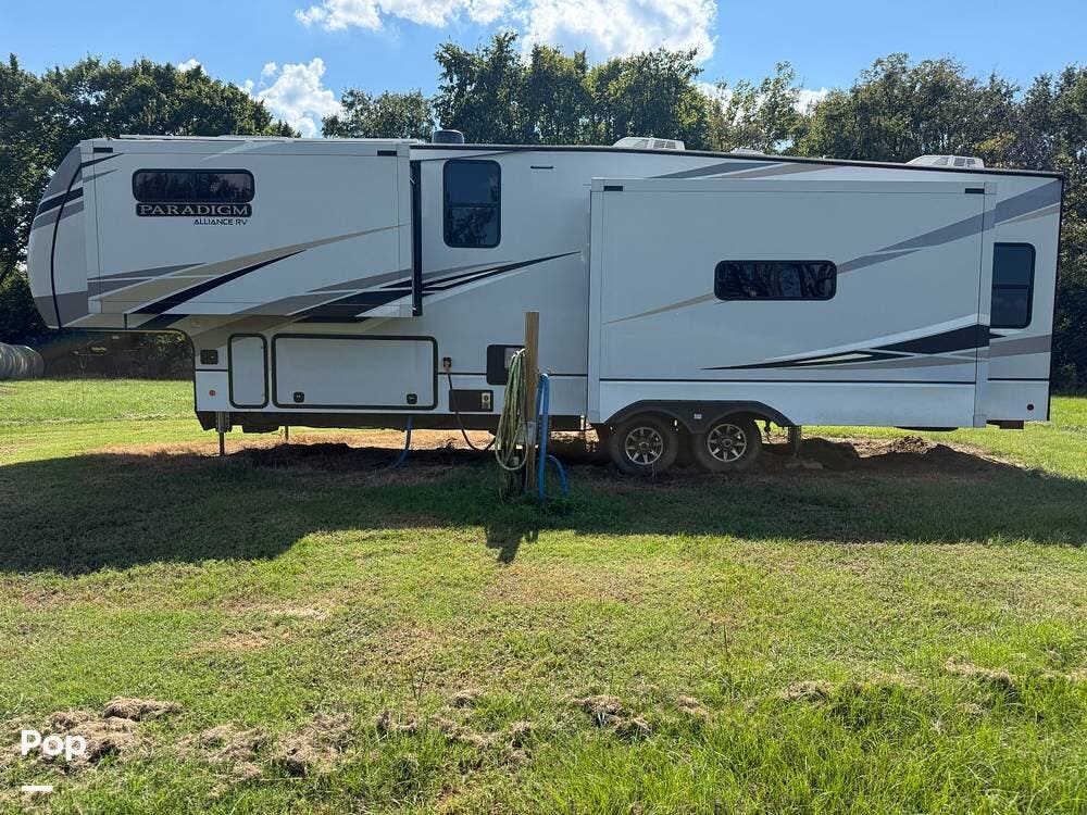 Used 2021 Alliance RV Paradigm 340RL available in Canton, Texas