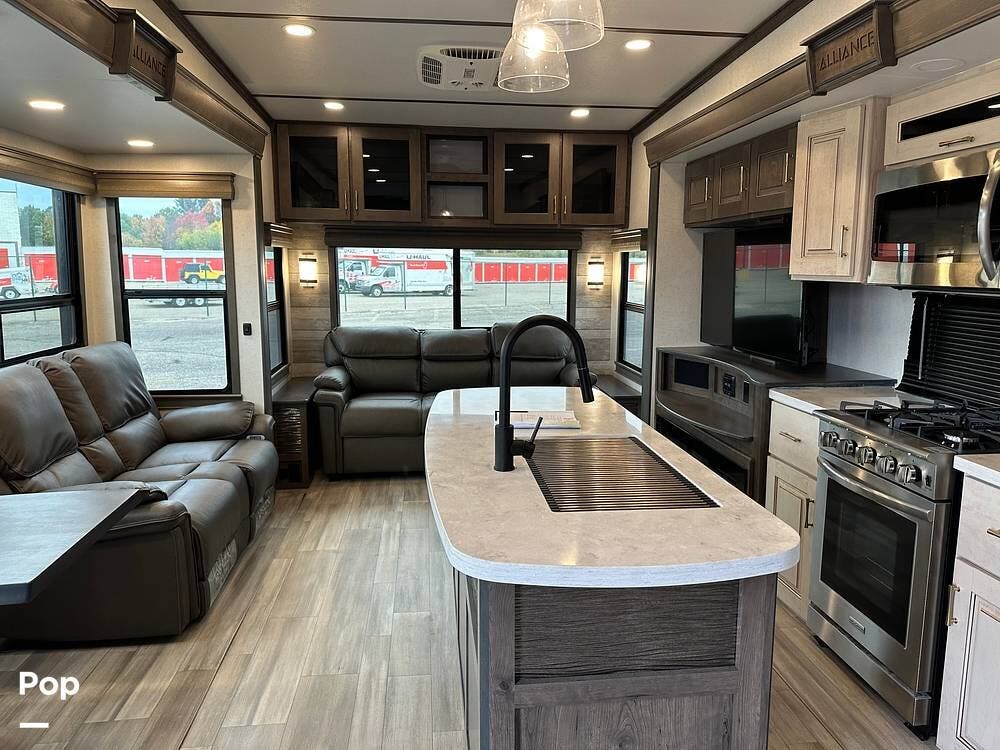 2022 Paradigm 370FB by Alliance RV from Pop RVs in Houghton Lake, Michigan