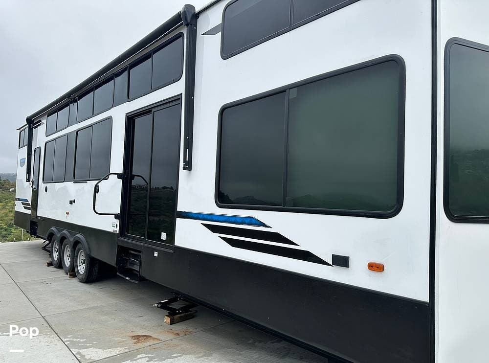 2024 Forest River Salem Grand Villa 44VIEW - Used Travel Trailer For Sale by Pop RVs in Temecula, California features Awning, Slideout, Air Conditioning