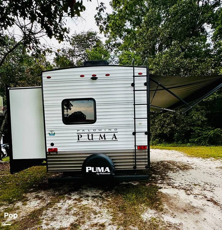 2022 Palomino Puma 32BHQS - Used Travel Trailer For Sale by Pop RVs in Crouse, North Carolina features Slideout