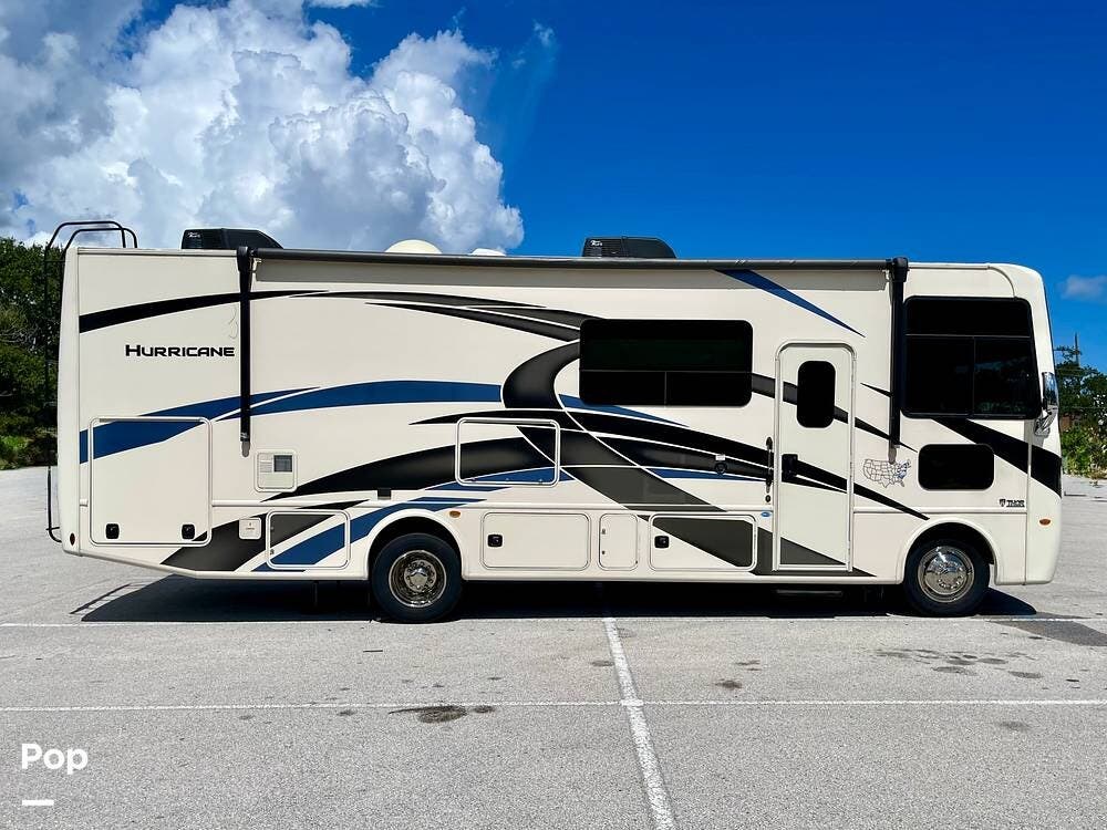 2022 Thor Motor Coach Hurricane 29M - Used Class A For Sale by Pop RVs in Sebastian, Florida features Air Conditioning, Slideout, Leveling Jacks, Generator, Awning