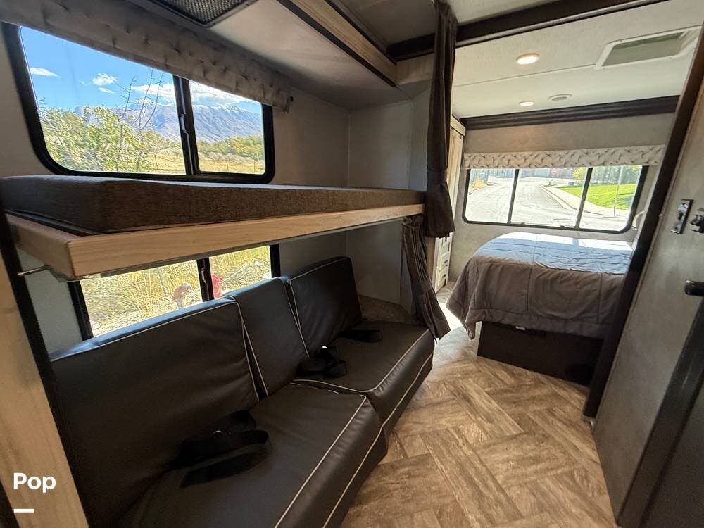 2022 Sunseeker LE 3250DS by Forest River from Pop RVs in Lehi, Utah
