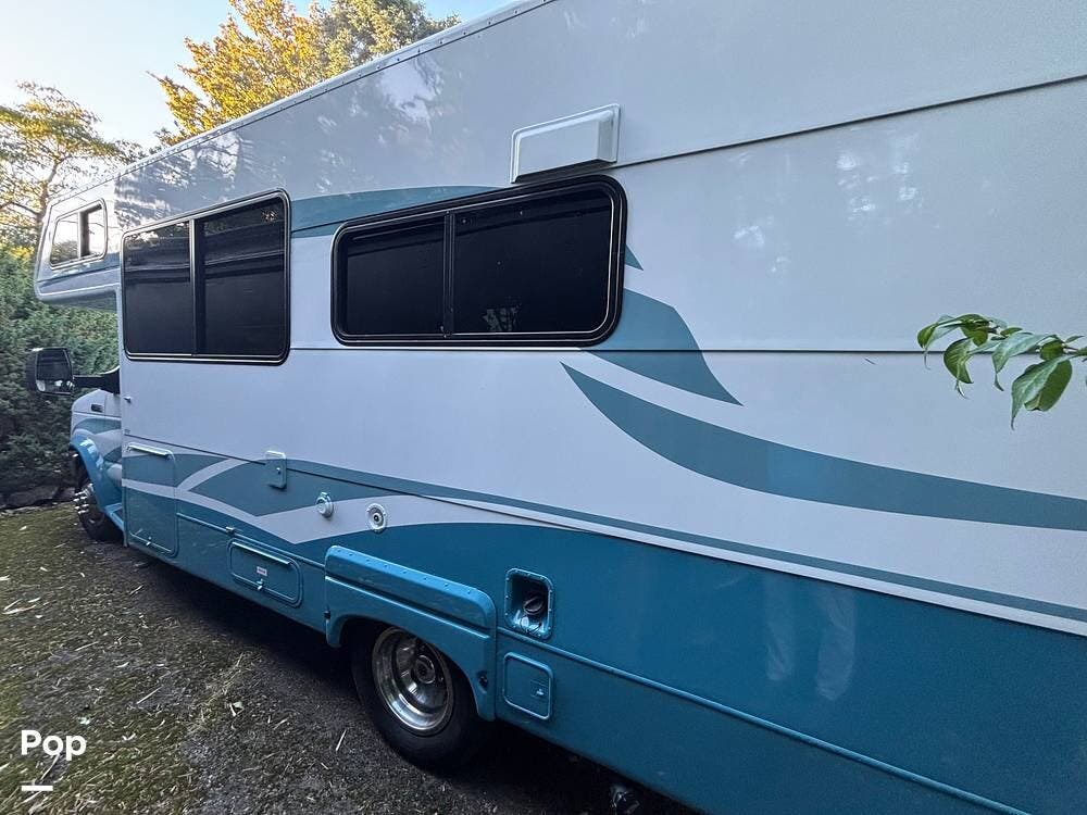 Used 2015 Lazy Daze 24&#39; FD available in Lake Oswego, Oregon