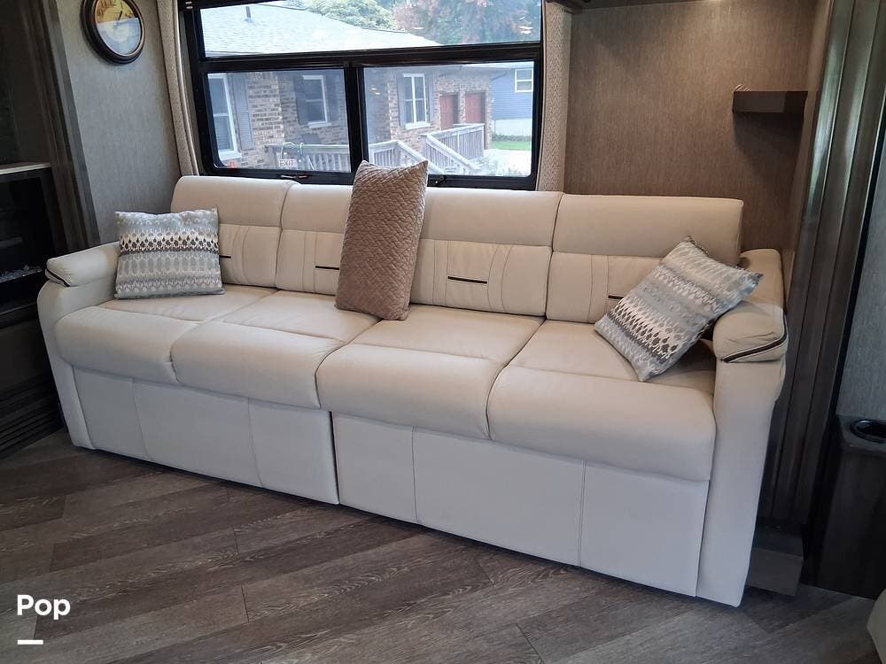 Used 2021 Holiday Rambler Vacationer 35P available in Davison, Michigan