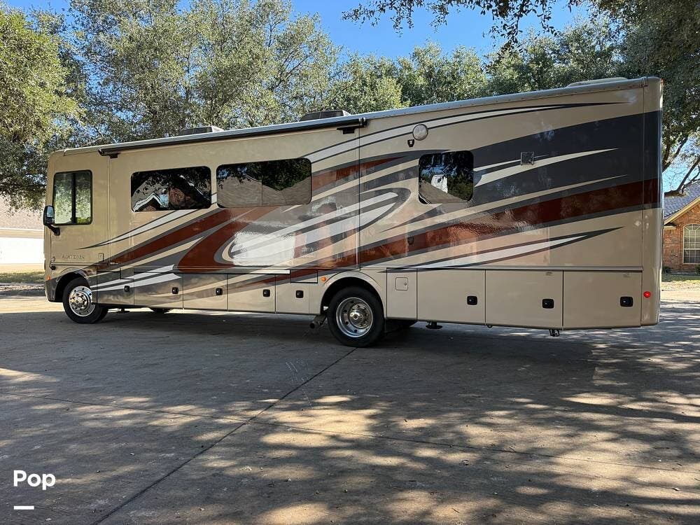 2017 Holiday Rambler Vacationer 35K - Used Class A For Sale by Pop RVs in North Richland Hills, Texas features Generator, Slideout, Leveling Jacks, Air Conditioning, Awning