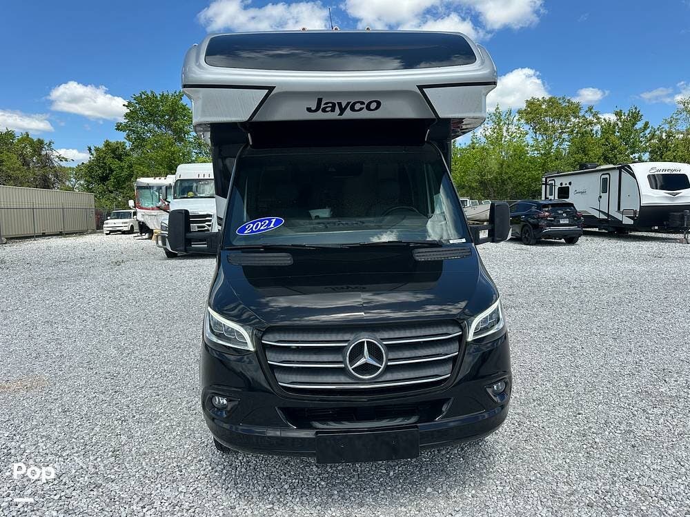2021 Jayco Melbourne Prestige 24TP - Used Class C For Sale by Pop RVs in Springfield, Missouri features Slideout, Awning, Leveling Jacks, Air Conditioning, Generator