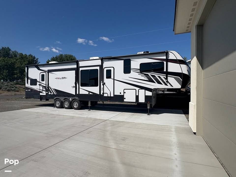 Used 2023 Alliance RV Valor 42V13 available in Kennewick, Washington