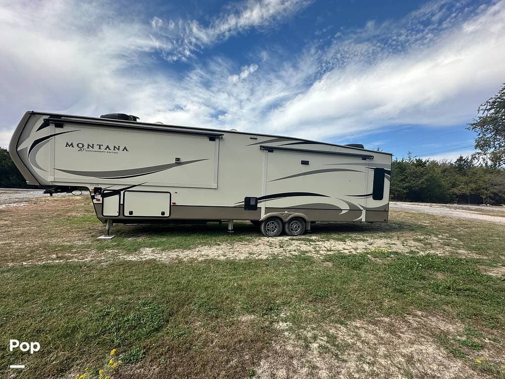 2019 Montana 3811MS by Keystone from Pop RVs in Anna, Texas