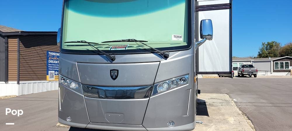 2021 Palazzo 37.4 by Thor Motor Coach from Pop RVs in Knoxville, Tennessee