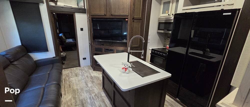 2020 Forest River XLR Nitro 35DK5 - Used Toy Hauler For Sale by Pop RVs in Loving, Texas features Generator, Air Conditioning, Slideout, Awning, Leveling Jacks