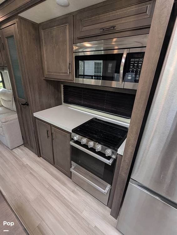 2022 Solitude S-Class 3330RE by Grand Design from Pop RVs in Mount Juliet, Tennessee