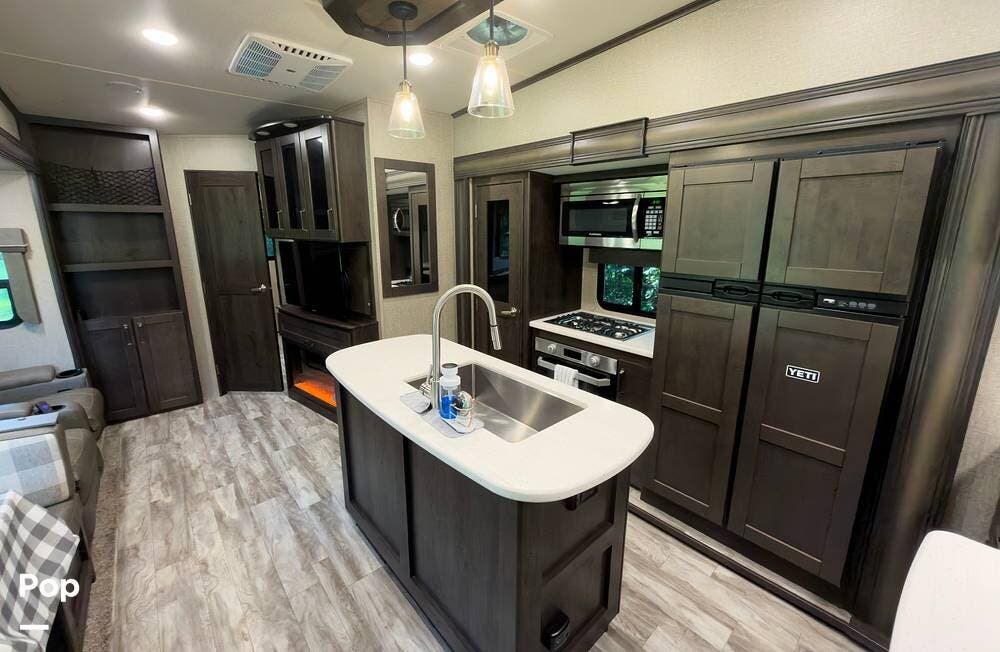 Used 2021 Grand Design Reflection 311BHS available in Auburndale, Florida