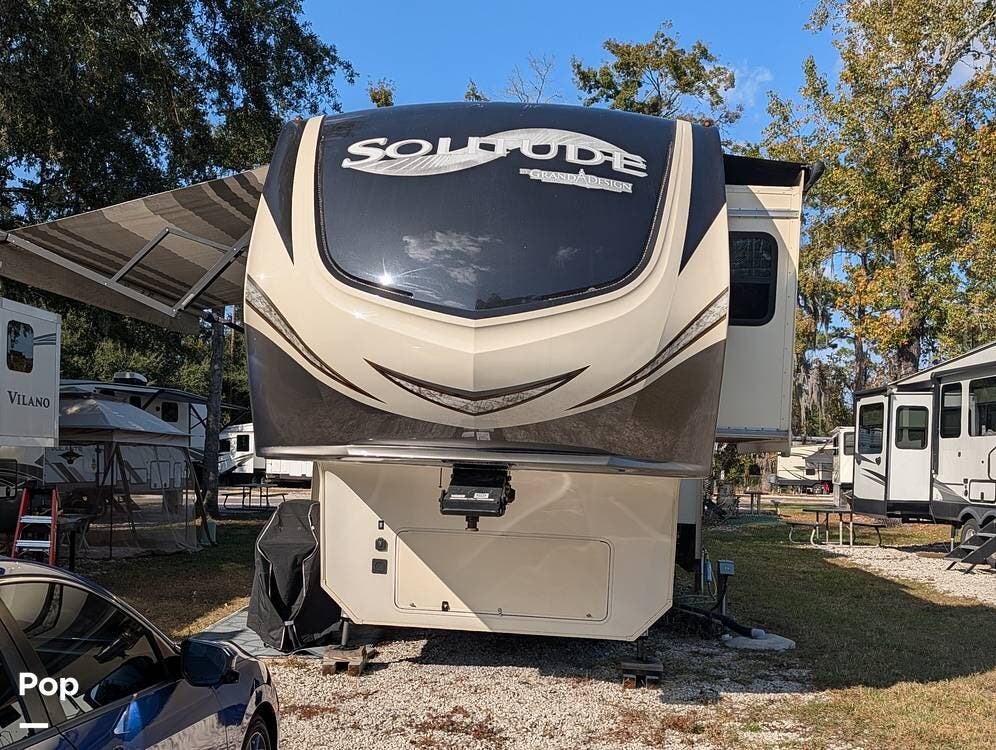 2019 Solitude 375RES by Grand Design from Pop RVs in Crystal River, Florida