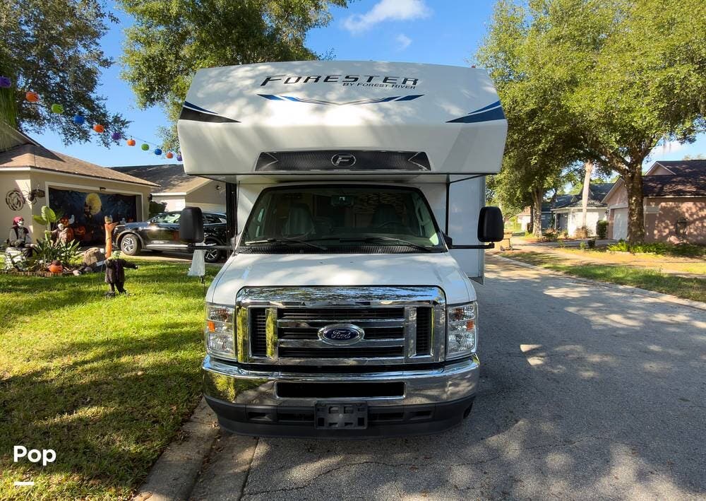 2023 Forest River Forester LE 3251DS - Used Class C For Sale by Pop RVs in South Clermont, Florida features Generator, Awning, Slideout, Air Conditioning
