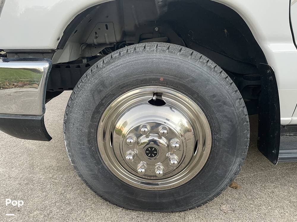 Used 2018 Thor Motor Coach Chateau 31W available in Troy, Ohio