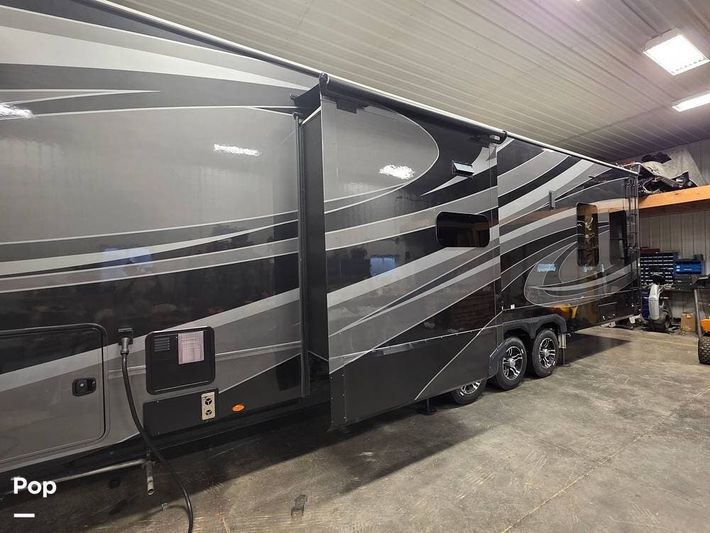 2022 Momentum 397TH-R by Grand Design from Pop RVs in South Wales, New York