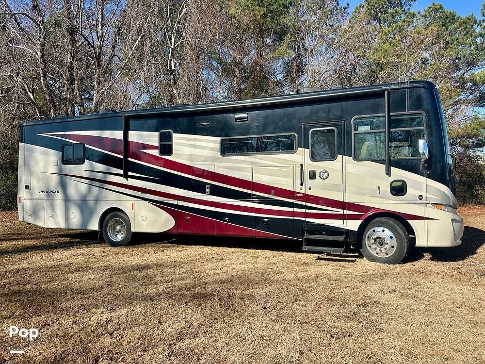 2019 Tiffin Allegro Open Road 36LA - Used Class A For Sale by Pop RVs in Conway, South Carolina features Slideout, Generator, Awning, Air Conditioning, Leveling Jacks