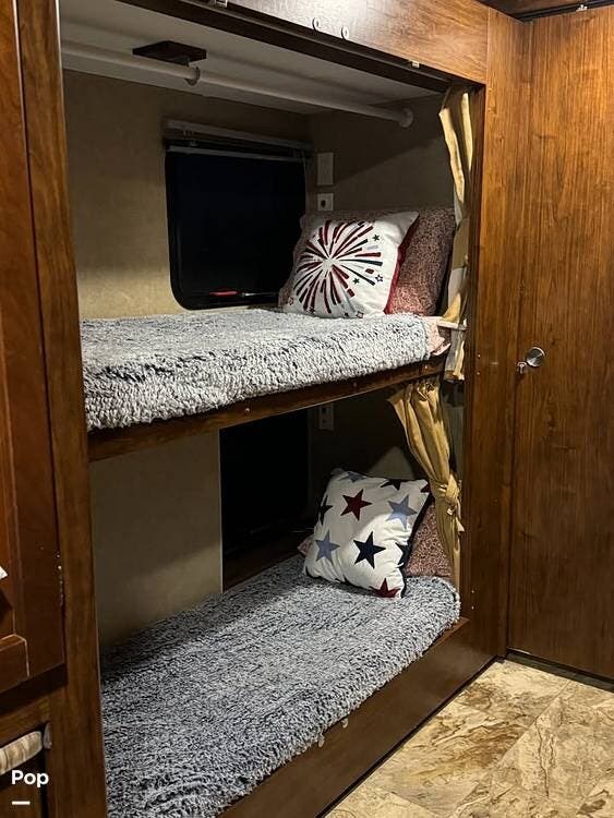2016 Pursuit 33BH by Coachmen from Pop RVs in Kalispell, Montana