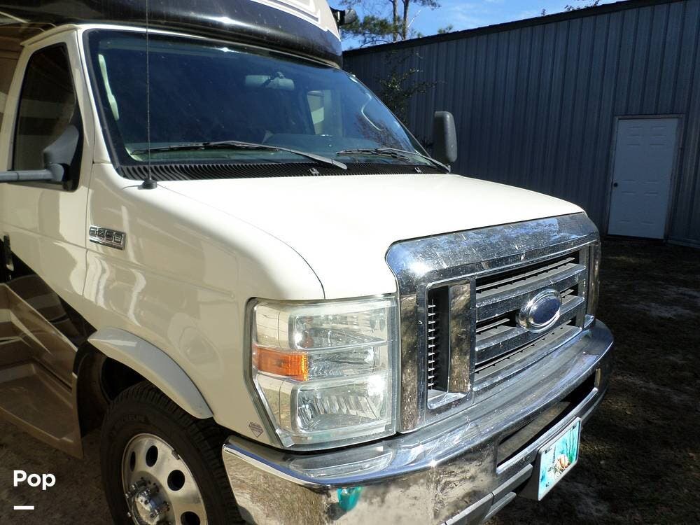 2013 Jayco Melbourne 29D - Used Class B+ For Sale by Pop RVs in Richton, Mississippi features Slideout, Air Conditioning, Generator, Awning