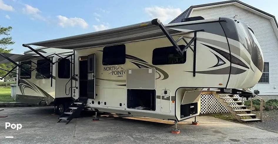 2019 Jayco North Point 377RLBH - Used Fifth Wheel For Sale by Pop RVs in Fultonville, New York features Air Conditioning, Awning, Slideout, Leveling Jacks