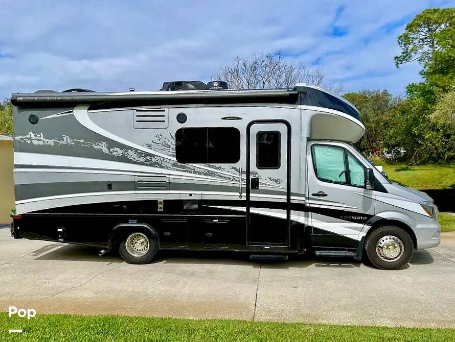 2019 Dynamax Corp Isata 3 24FW - Used Class C For Sale by Pop RVs in Vero Beach, Florida features Awning, Leveling Jacks, Air Conditioning, Generator, Slideout
