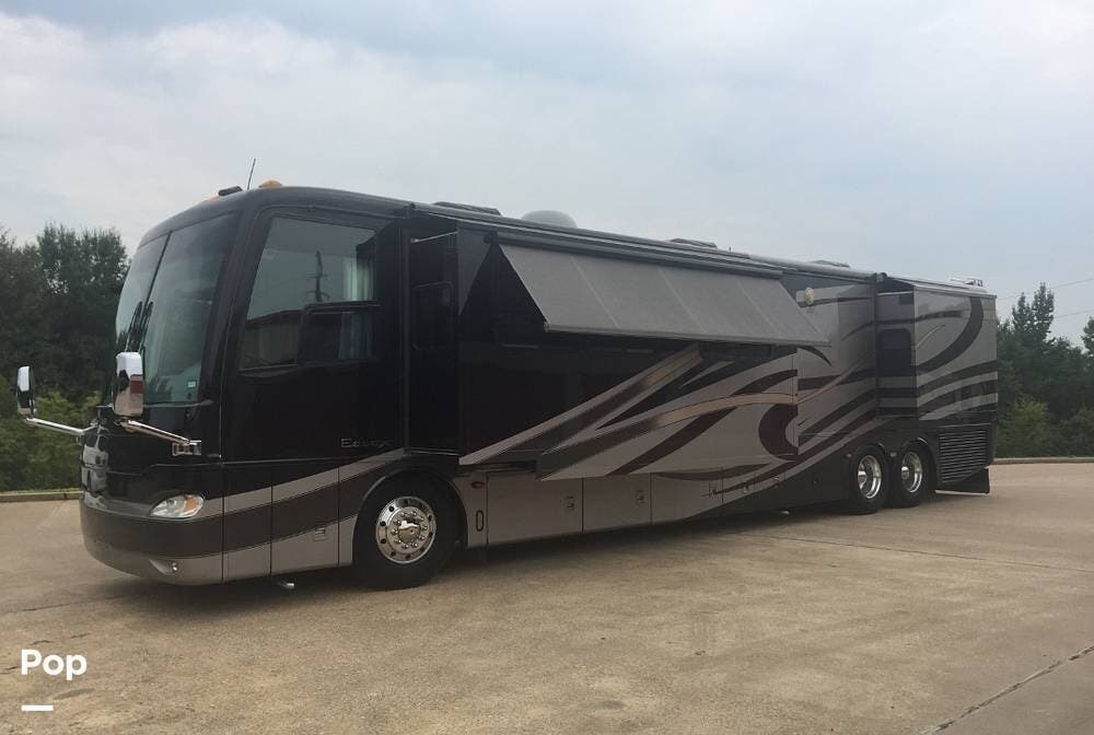 Used 2005 Newmar Essex 4503 Westminster available in Tyler, Texas