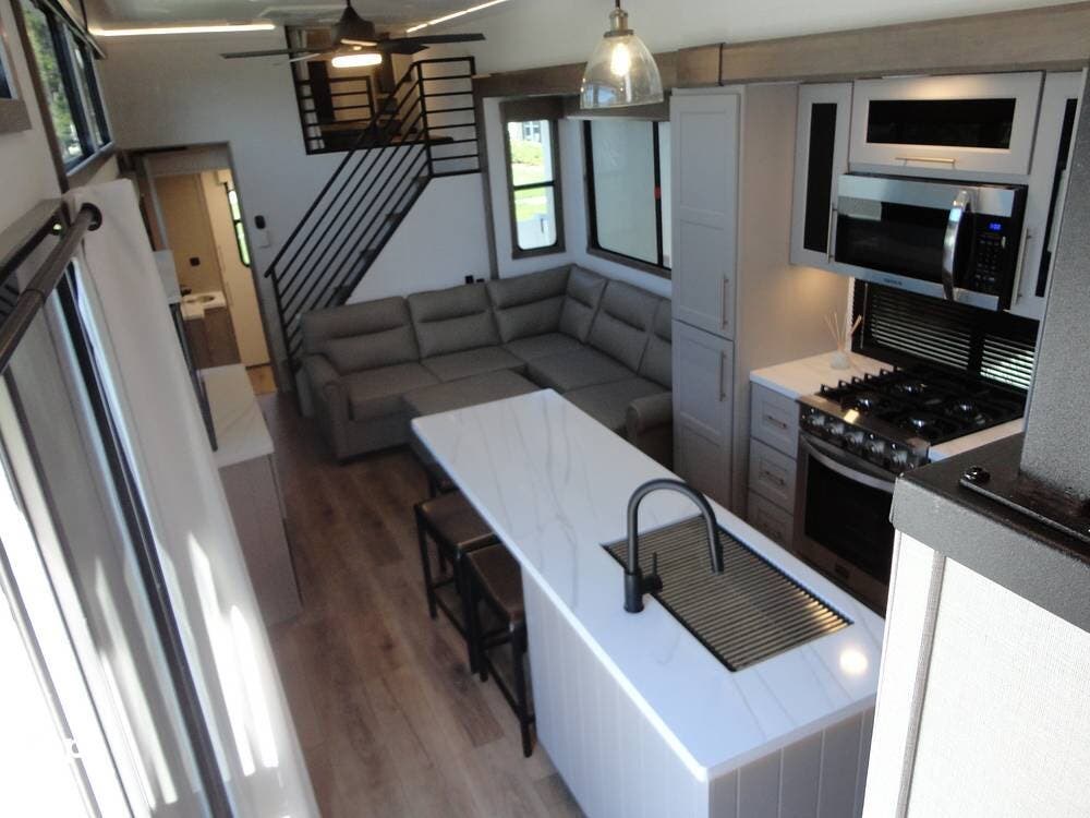 2026 Alliance RV Benchmark 44LFT - Used Travel Trailer For Sale by Pop RVs in Murrieta, California features Air Conditioning, Awning, Slideout