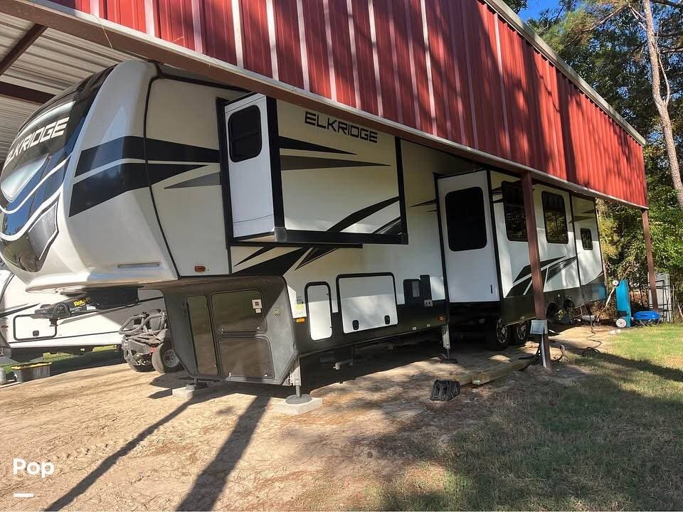 2021 ElkRidge 38RSRT by Heartland from Pop RVs in Lufkin, Texas