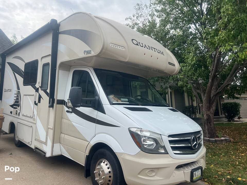 2018 Thor Motor Coach Quantum KM24 - Used Class C For Sale by Pop RVs in Grimes, Iowa features Generator, Air Conditioning, Awning, Slideout
