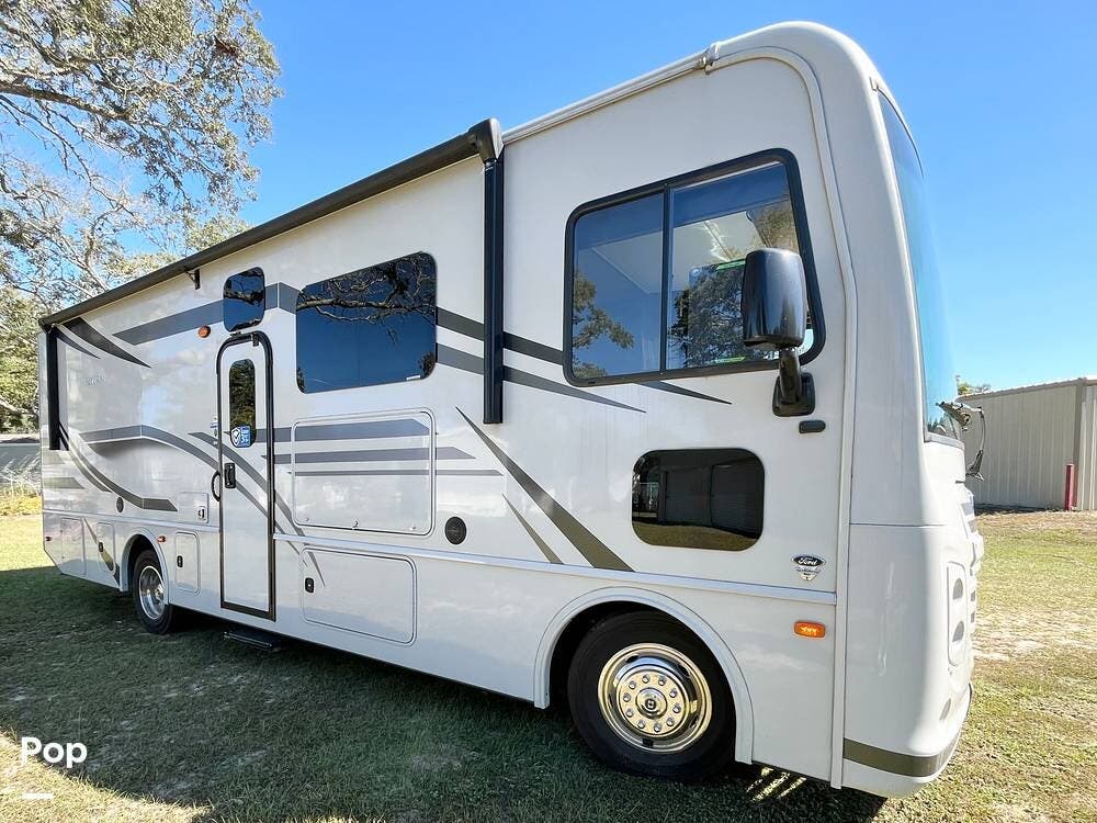 2023 Holiday Rambler Admiral 28A - Used Class A For Sale by Pop RVs in Niceville, Florida features Generator, Air Conditioning, Awning, Leveling Jacks, Slideout
